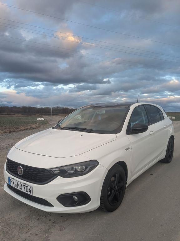 Gebraucht Fiat Tipo S 120 PS (88 kW) 2018 Weiß Limousine
