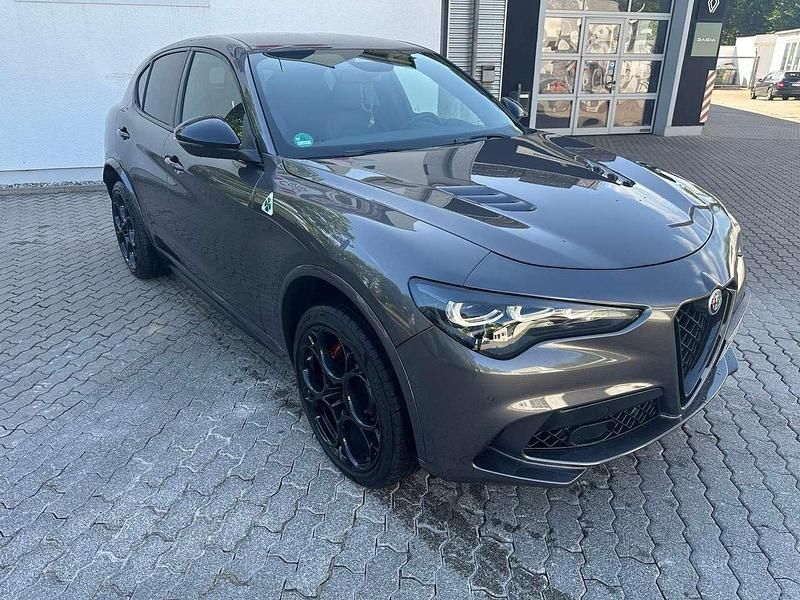 Gebraucht Alfa Romeo Stelvio Quadrifoglio 519 PS (381 kW) 2025 Grau SUV
