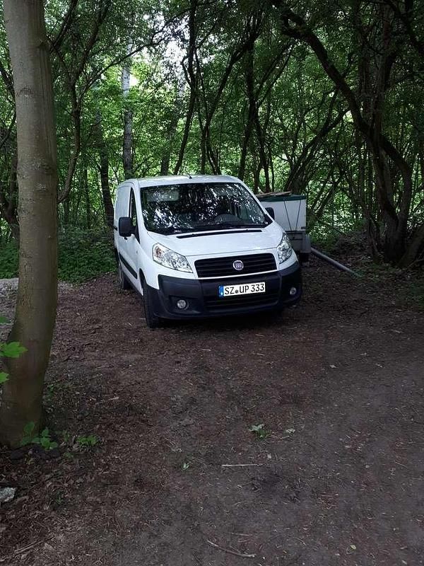 Gebraucht Fiat Scudo 128 PS (94 kW) 2011 Weiß Van