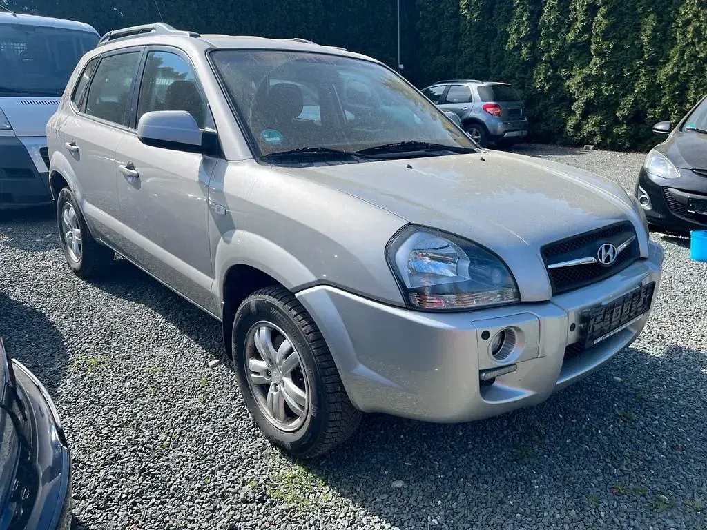 Gebraucht Hyundai Tucson GLS 141 PS (103 kW) 2009 Silber SUV