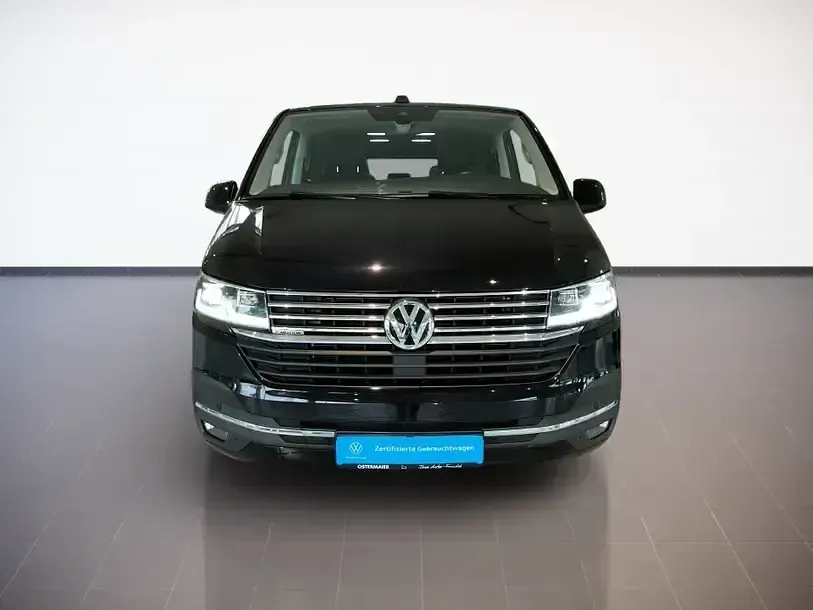 Gebraucht VW Multivan Generation Six 204 PS (150 kW) 2022 Deep black perleffekt Van / Kleinbus