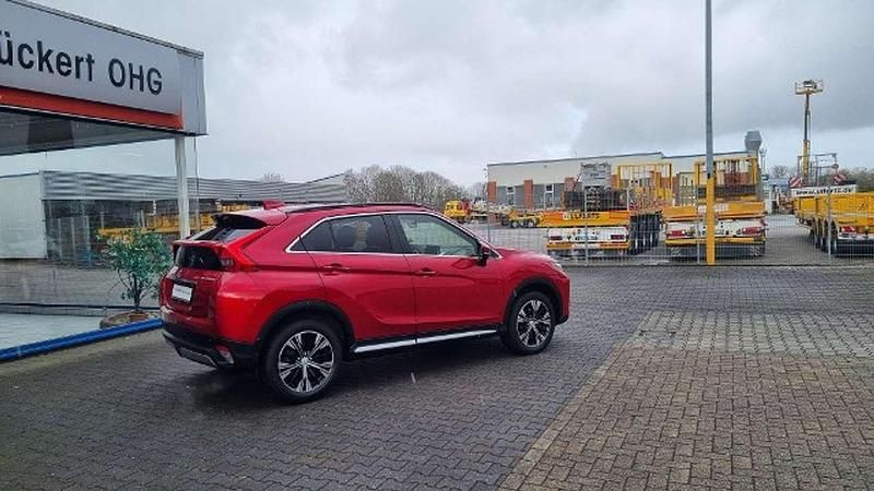 Gebraucht Mitsubishi Eclipse Cross Edition 163 PS (119 kW) 2018 Dynamikrot SUV