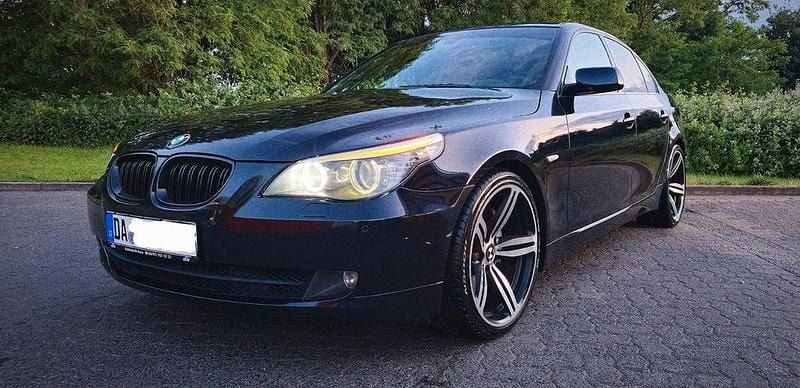 Schwarz Gebraucht 2008 BMW 535 Sport Line Limousine | 11.800 € - Bild 1/4