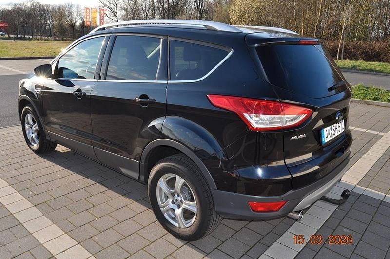 Gebraucht Ford Kuga Titanium 179 PS (131 kW) 2015 Schwarz SUV