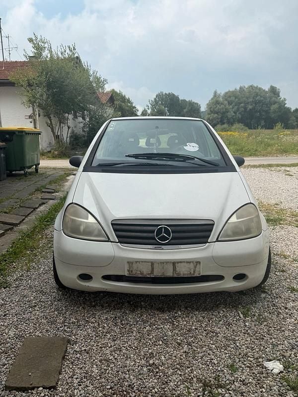 Weiß Gebraucht 1999 Mercedes A160 Kleinwagen | 250 € (Superpreis) - Bild 1/4