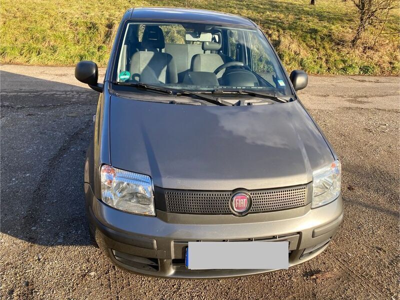 Grau Gebraucht 2012 Fiat Panda Kleinwagen | 3.000 € (Fairer Preis) - Bild 1/4