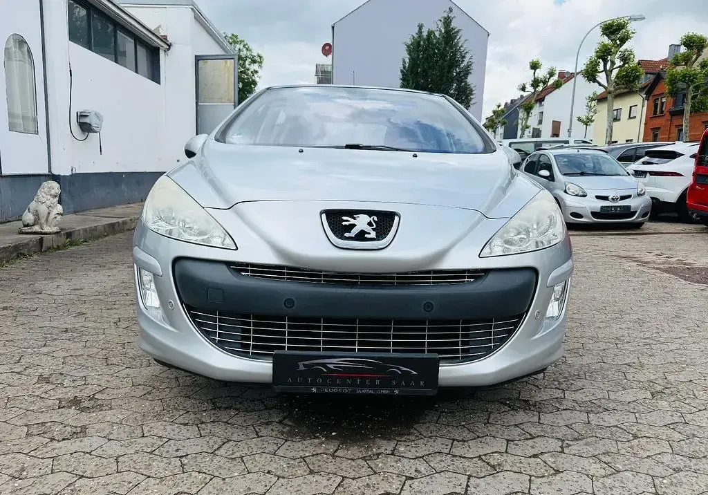 Gebraucht Peugeot 308 Platinum 150 PS (110 kW) 2010 Silber Limousine