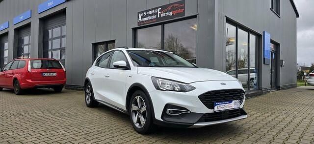 Gebraucht Ford Focus Active X 125 PS (91 kW) 2020 Weiß Limousine