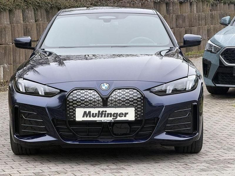 Neu BMW i4 M Sport 294 kW (401 PS) 2025 Tansanitblau Limousine