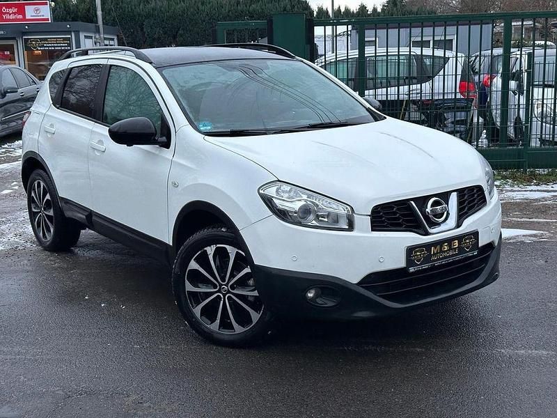 Weiß Gebraucht 2013 Nissan Qashqai 360º SUV | 5.990 € (Guter Preis) - Bild 1/4