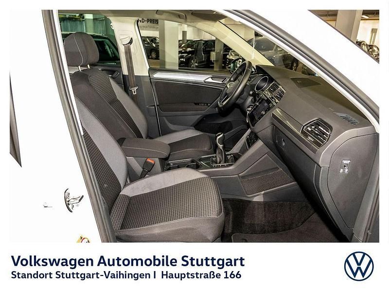 Gebraucht VW Tiguan Active 131 PS (96 kW) 2023 Pure white SUV