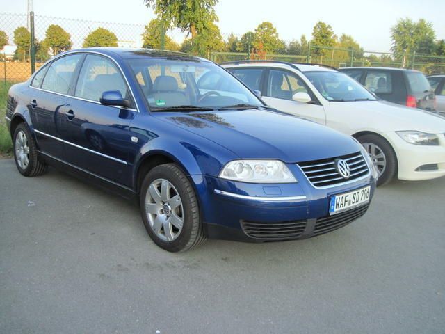 Gebraucht VW Passat 204 PS (150 kW) 2001 Blau metallic Limousine