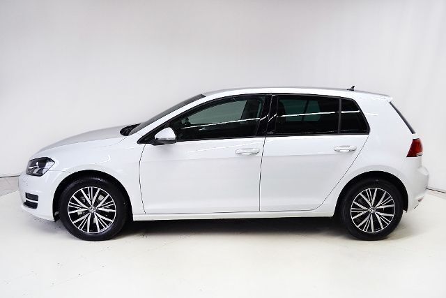 Gebraucht VW Golf VII Allstar 110 PS (80 kW) 2016 Weiß Limousine