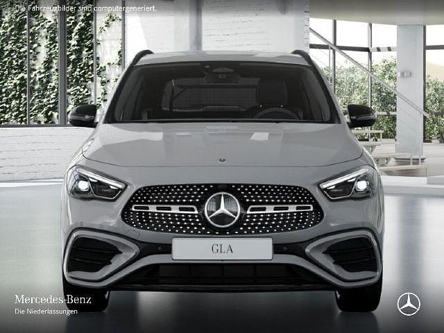 Gebraucht Mercedes GLA200 AMG line 163 PS (119 kW) 2025 SUV