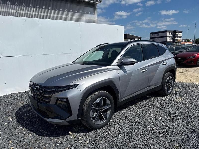 Shimmering silver r2t Neu 2025 Hyundai Tucson Premium SUV | 38.890 € (Guter Preis) - Bild 1/4