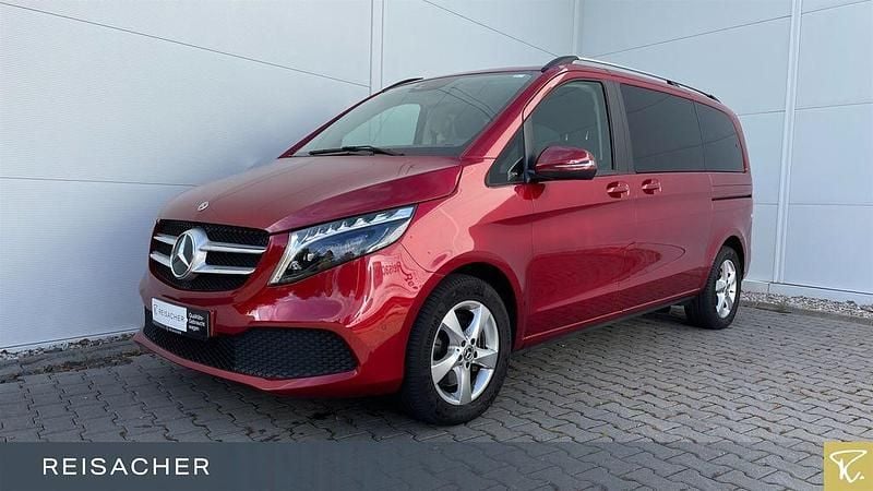 Rotmetallic Gebraucht 2023 Mercedes V300 Edition Van / Kleinbus | 57.899 € (Guter Preis) - Bild 1/4