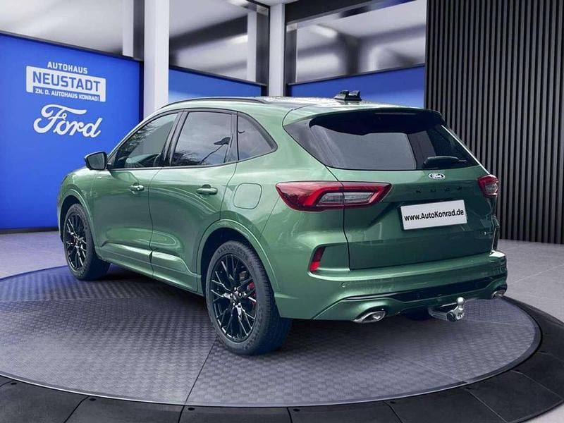 Neu Ford Kuga ST-Line X 182 PS (133 kW) 2026 Bursting green metallic SUV