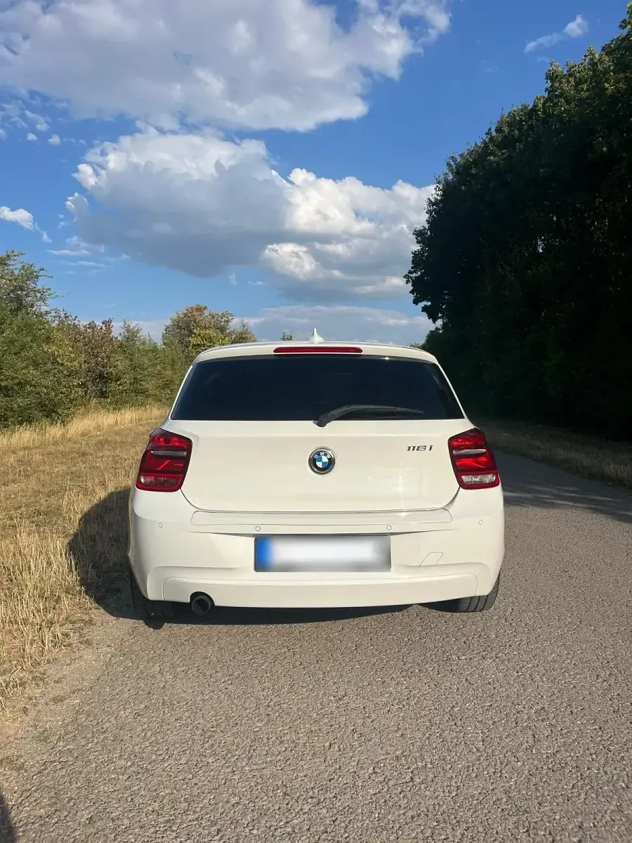 Gebraucht BMW 118 170 PS (125 kW) 2011 Weiß Kleinwagen