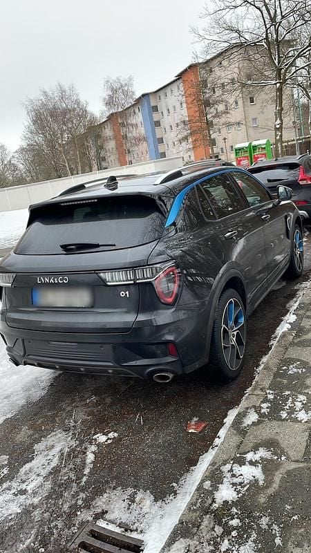 Schwarz Gebraucht 2022 Lynk & Co 01 SUV | 19.000 € (Superpreis) - Bild 1/4