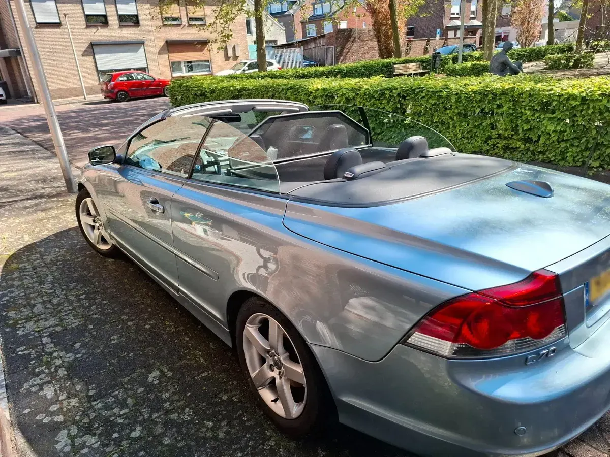 Gebraucht Volvo C70 170 PS (125 kW) 2008 Blau Cabrio