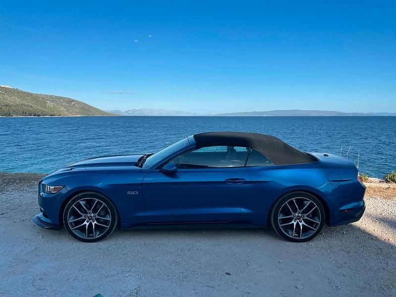 Gebraucht Ford Mustang GT 421 PS (309 kW) 2016 Blau Cabrio