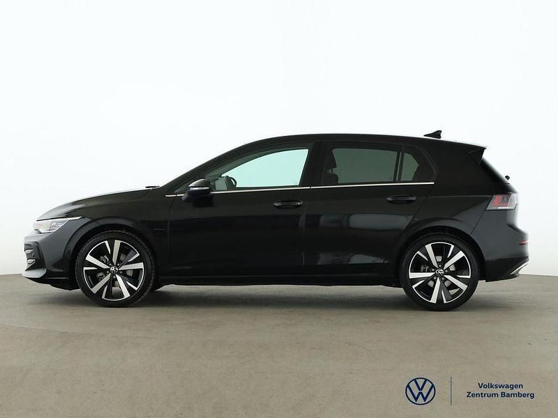 Gebraucht VW Golf VIII Style 150 PS (110 kW) 2025 Schwarz Limousine