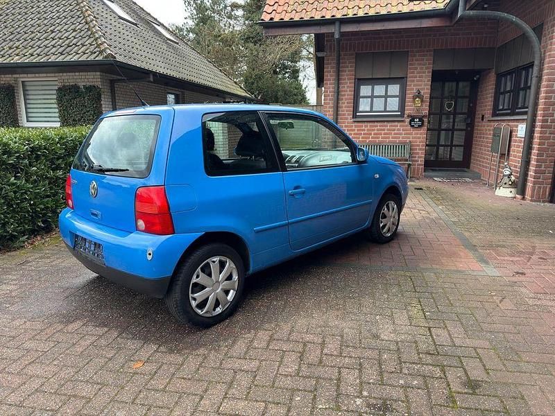Gebraucht VW Lupo Basis 60 PS (44 kW) 2002 Blau Kleinwagen