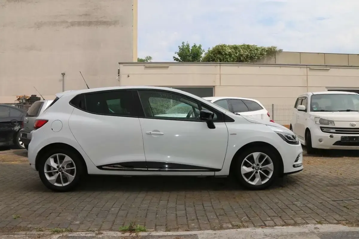 Gebraucht Renault Clio LIMITED 118 PS (86 kW) 2017 Kleinwagen