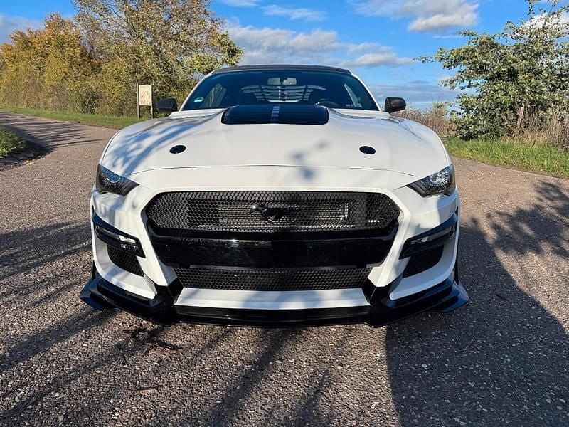Weiß Gebraucht 2021 Ford Mustang Coupé | 43.000 € - Bild 1/4