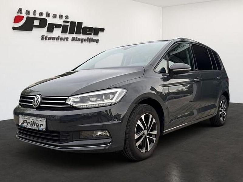 Grau Gebraucht 2019 VW Touran IQ Drive Van / Kleinbus | 25.900 € (Fairer Preis) - Bild 1/4