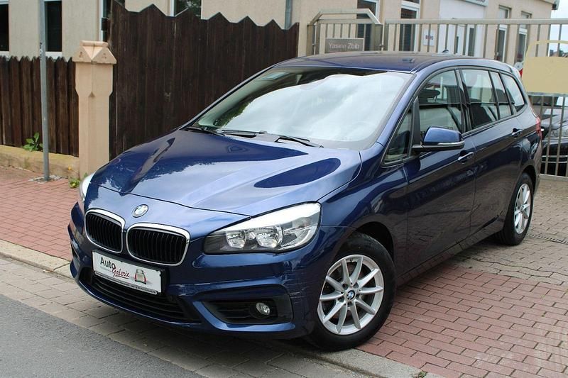 Blau Gebraucht 2015 BMW 218 Advantage Kombi | 6.999 € - Bild 1/4