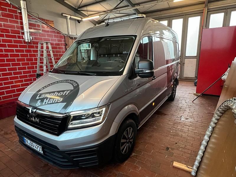 Gebraucht MAN TGE 180 PS (132 kW) 2017 Silber Van