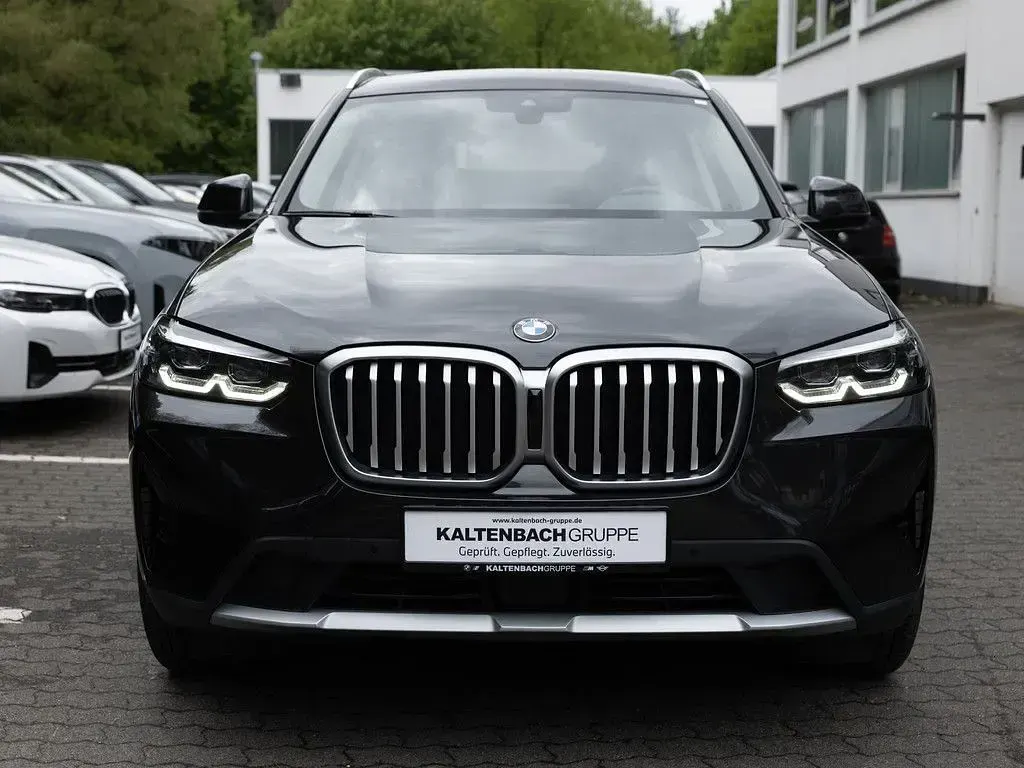 Gebraucht BMW X3 Sport Line 190 PS (139 kW) 2023 Grau SUV