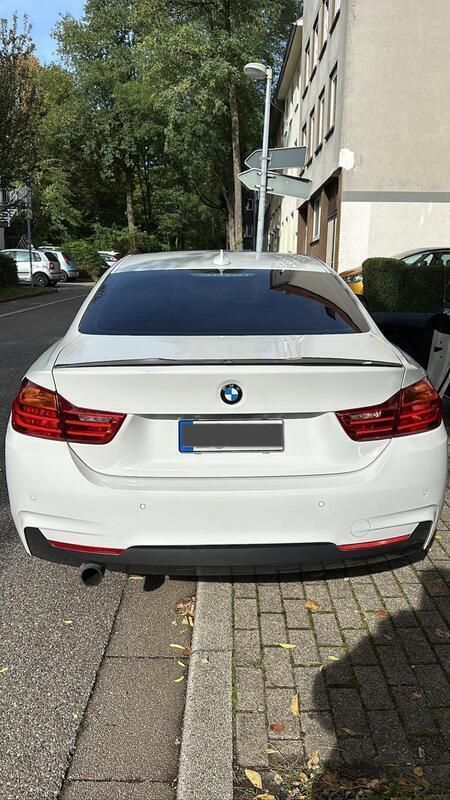 Weiß Gebraucht 2014 BMW 420 M Sport Coupé | 22.499 € (Teuer) - Bild 1/4