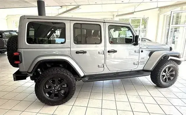 Gebraucht Jeep Wrangler Sahara 200 PS (147 kW) 2021 Silber SUV