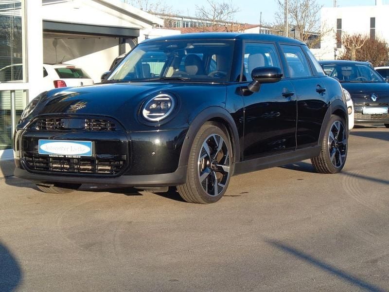 Gebraucht Mini Cooper Classic 156 PS (114 kW) 2024 Schwarz Kleinwagen