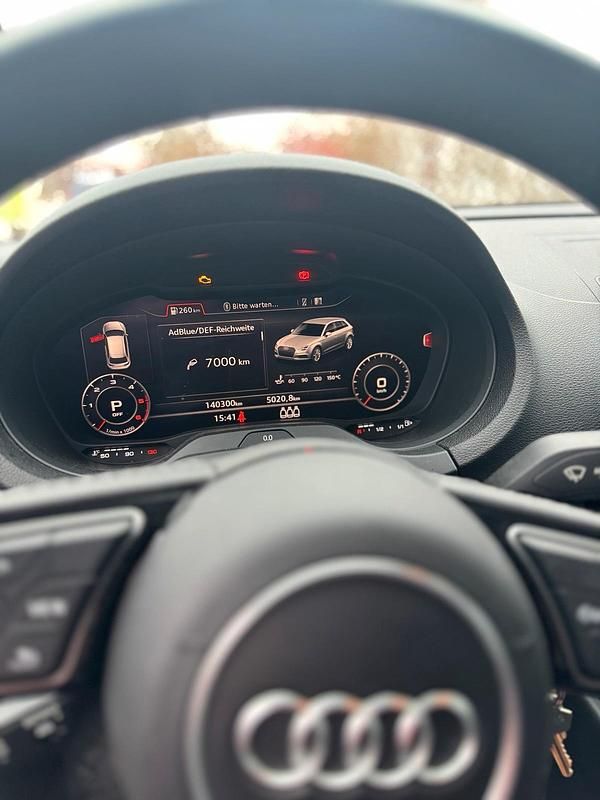 Second-hand Audi A3 Design 184 CP (135 kW) 2020 Albastru Berlinǎ