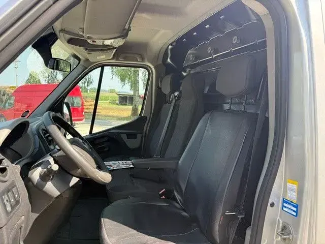 Gebraucht Opel Movano 125 PS (91 kW) 2015 Silber Van / Kleinbus