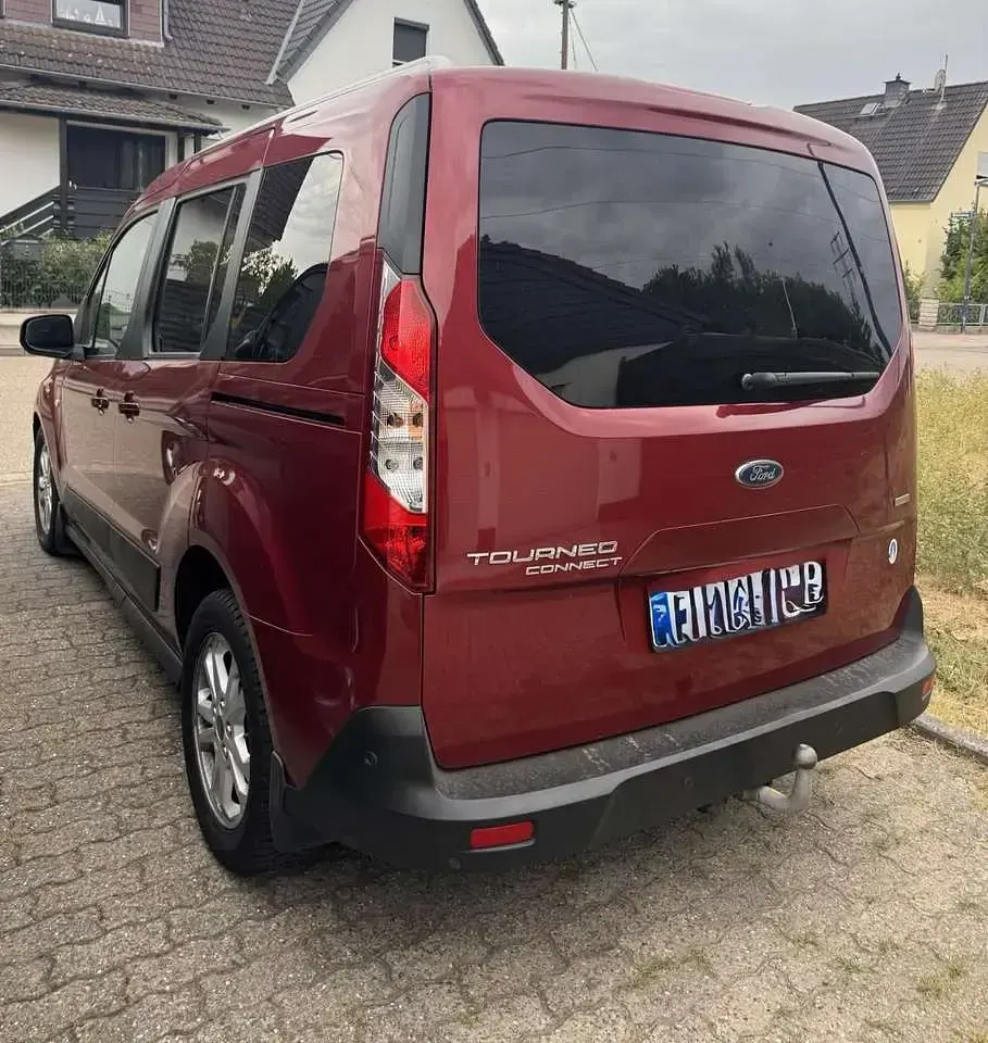Gebraucht Ford Tourneo Connect Titanium 120 PS (88 kW) 2018 Van / Kleinbus