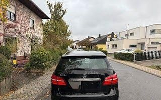 Gebraucht Mercedes B180 109 PS (80 kW) 2016 Schwarz Van / Kleinbus