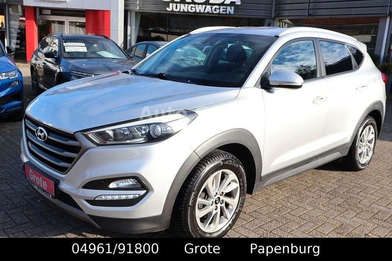 Gebraucht Hyundai Tucson Edition 177 PS (130 kW) 2016 Silber SUV