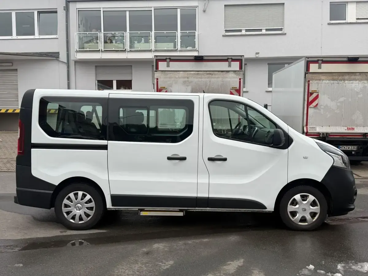 Gebraucht Nissan NV300 Premium Edition 125 PS (91 kW) 2017 Weiß Van