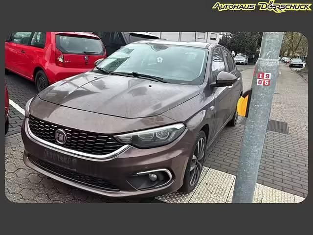 Gebraucht Fiat Tipo Lounge 120 PS (88 kW) 2020 Braun (metallic) Limousine