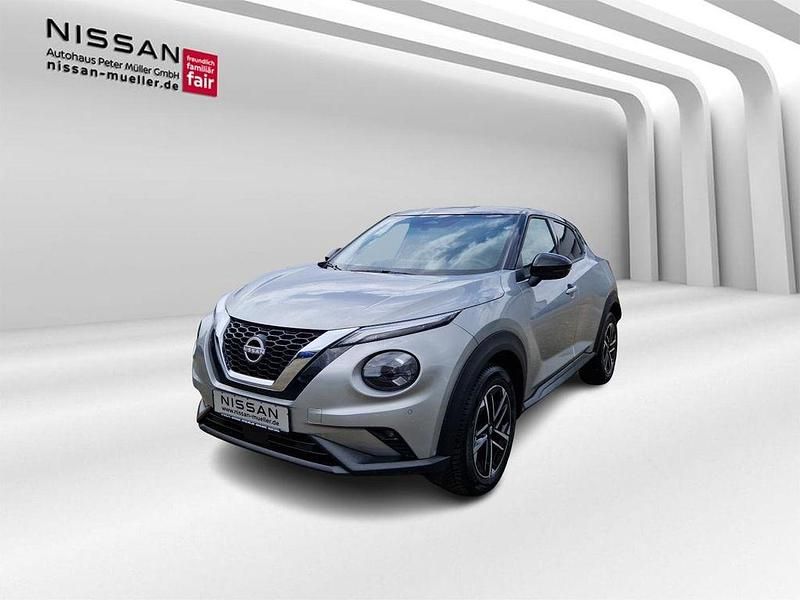 Silber Gebraucht 2024 Nissan Juke N-Connecta SUV | 20.750 € (Fairer Preis) - Bild 1/4