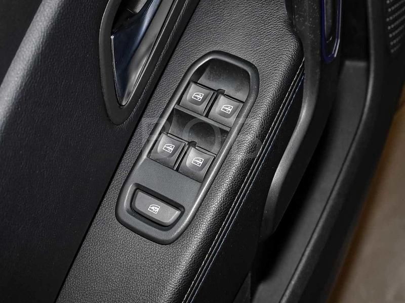 Gebraucht Dacia Duster Celebration 149 PS (109 kW) 2021 Schwarz SUV