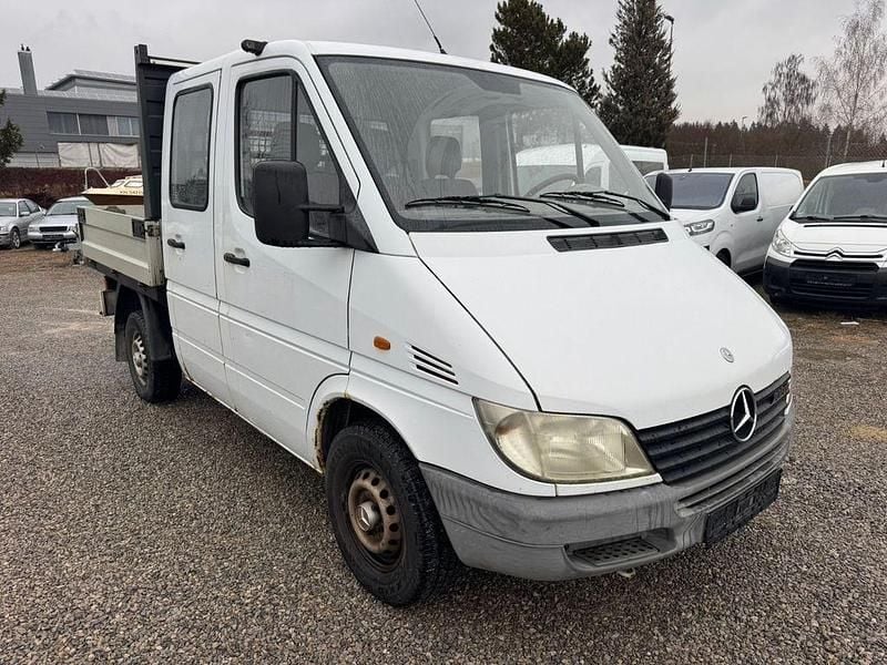 Weiß Gebraucht 2002 Mercedes Sprinter Van | 6.490 € (Fairer Preis) - Bild 1/4