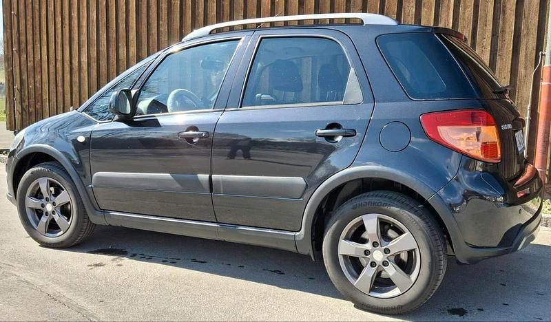 Gebraucht Suzuki SX4 Limited 120 PS (88 kW) 2011 Schwarz SUV