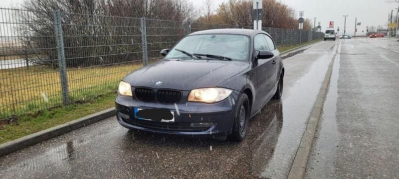 Blau Gebraucht 2007 BMW 118 Kleinwagen | 1.200 € (Superpreis) - Bild 1/4