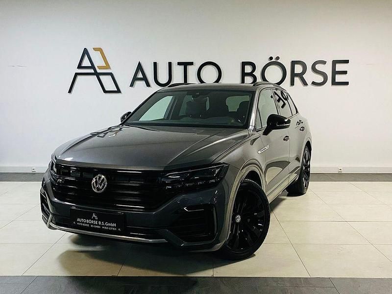 Siliziumgrau met. Gebraucht 2020 VW Touareg Elegance SUV | 42.900 € (Fairer Preis) - Bild 1/3