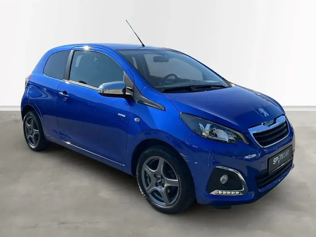 Gebraucht Peugeot 108 Style 72 PS (52 kW) 2021 Blau Limousine